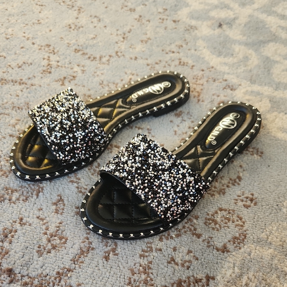 G.N.D. Rhinestone Slides Black Silver 7